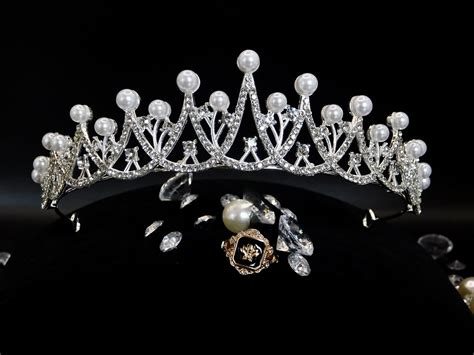 cartier halo tiara replica|cartier halo tiara worth.